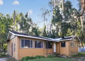 Distressed property in Ocala